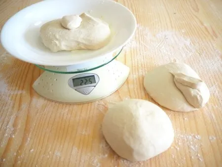 impasto per pizza napoletana DOC: panetti