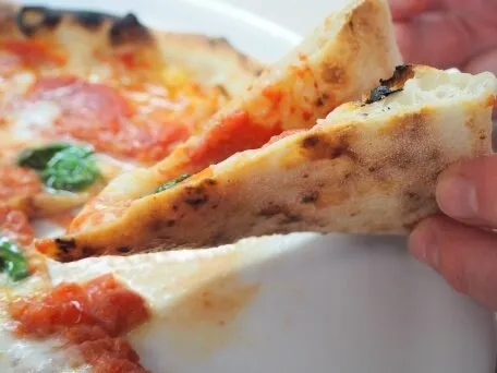 esempio di maculatura in una pizza napoletana fatta in casa